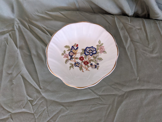 Tara Fine Bone China Seashell Shaped Jewelry Dish