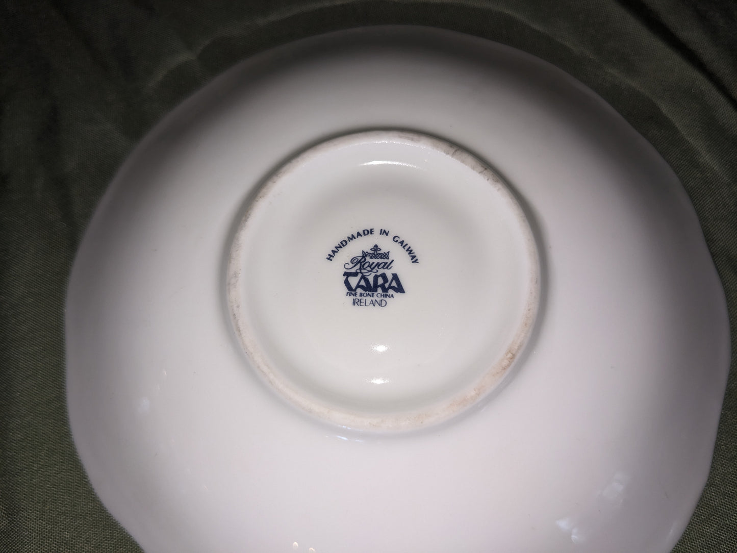 Tara Fine Bone China Seashell Shaped Jewelry Dish