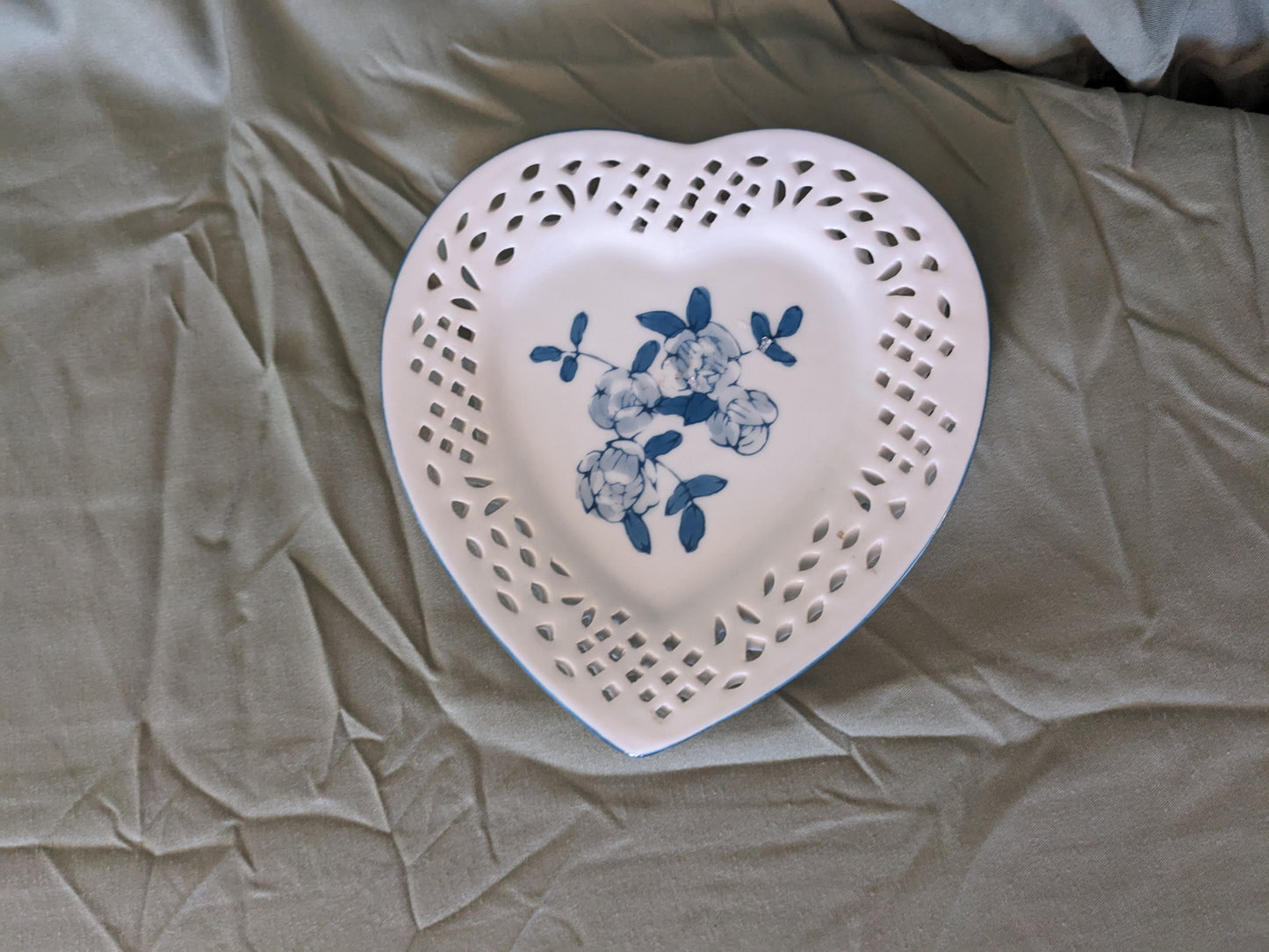 Decorative Heart Shaped Plate