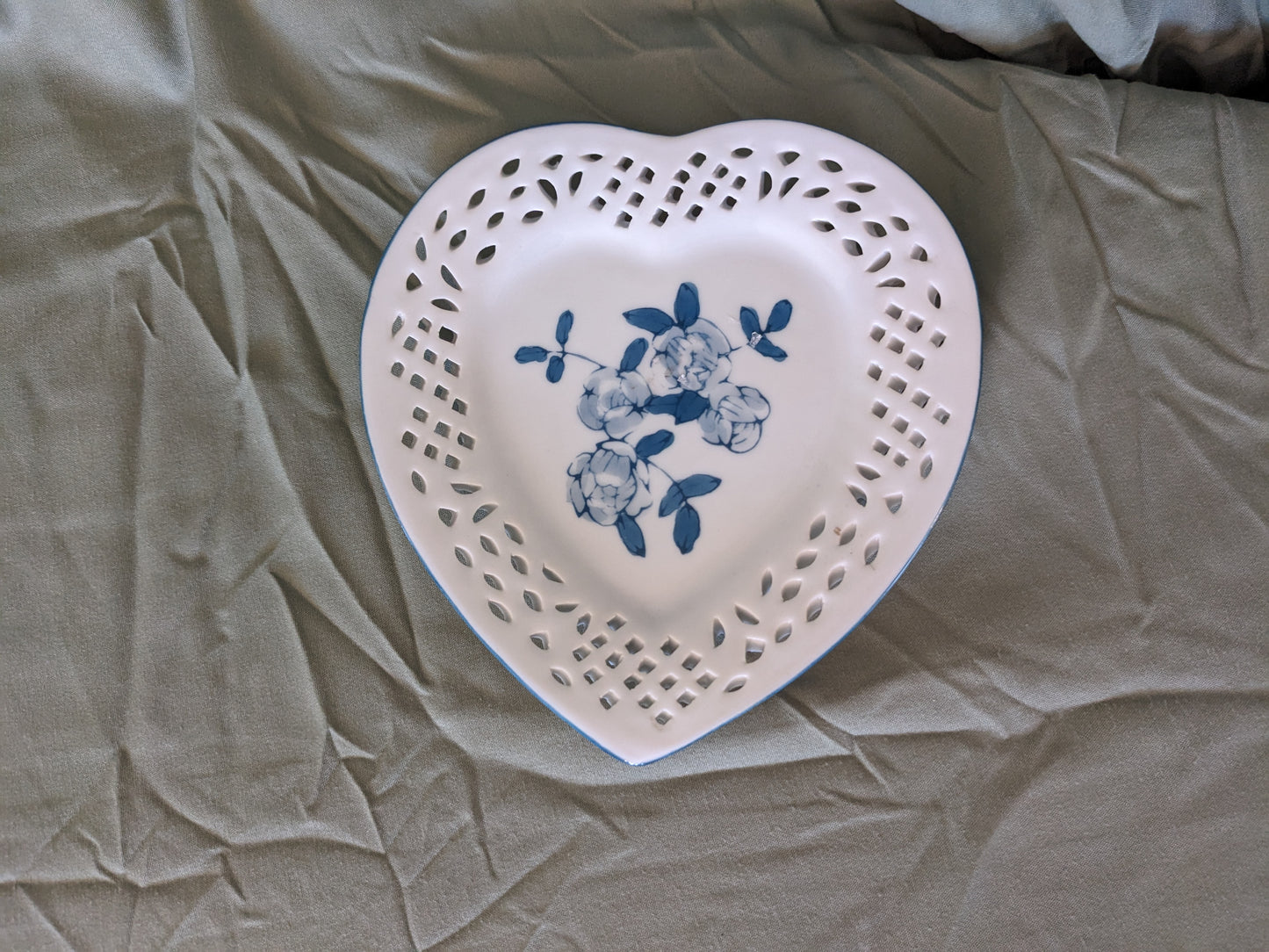 Decorative Heart Shaped Plate