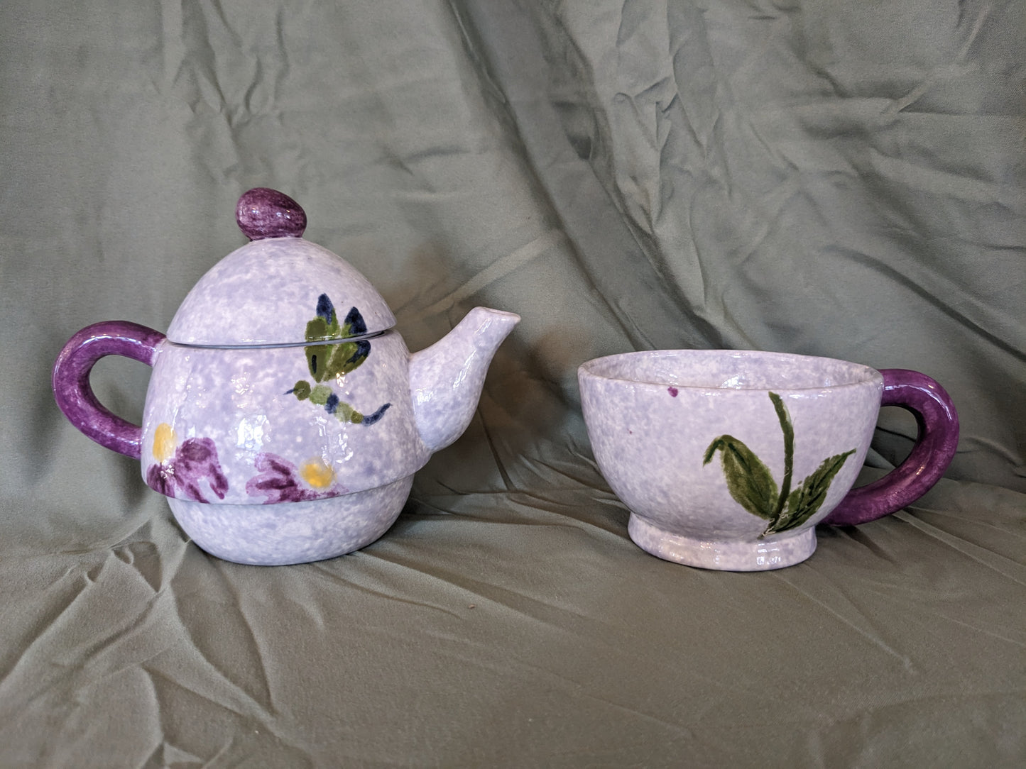 Purple Tea Pot & Tea Cup Set